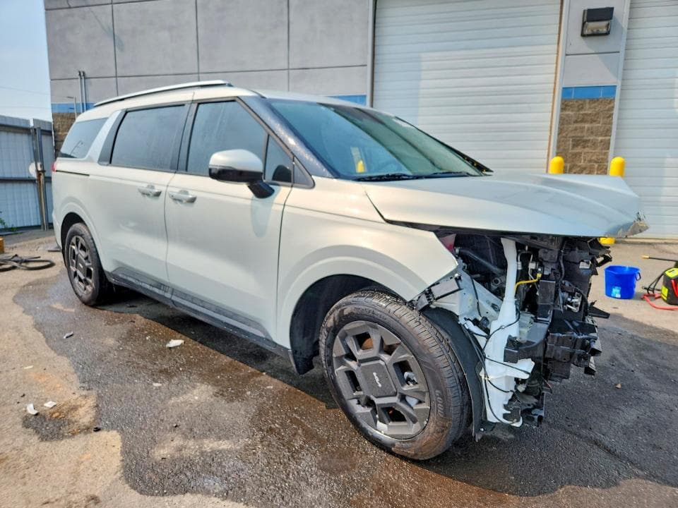 2026 KIA CARNIVAL EX 4