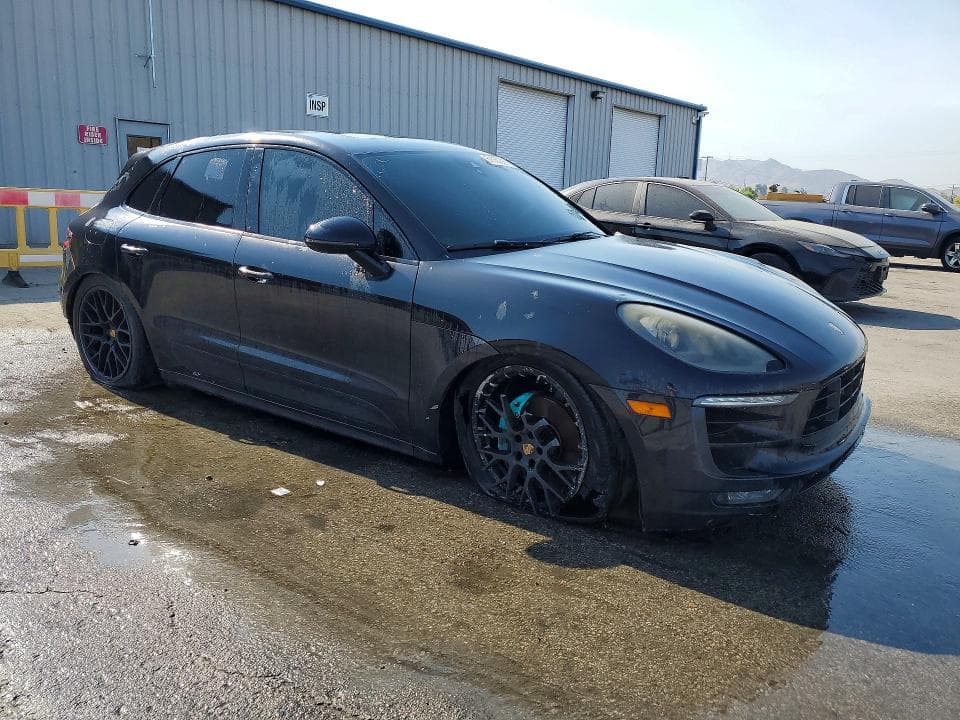 2017 PORSCHE MACAN GTS 4