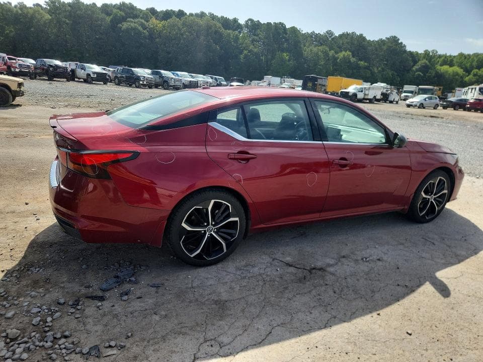 2023 NISSAN ALTIMA SR 3