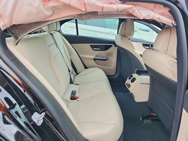 2024 MERCEDES-BENZ C 300 10