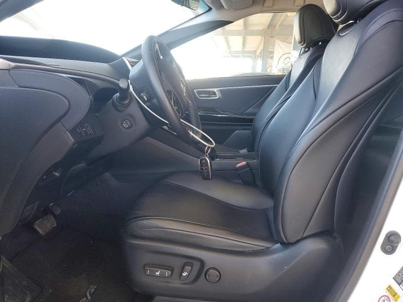 2019 TOYOTA MIRAI BASE 7