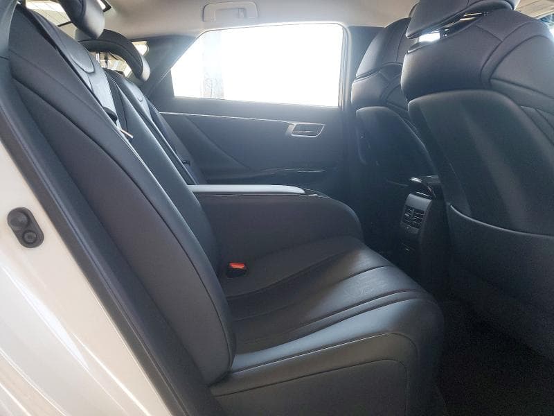 2019 TOYOTA MIRAI BASE 10
