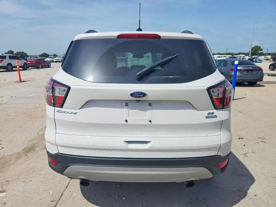 2017 FORD ESCAPE SE 6