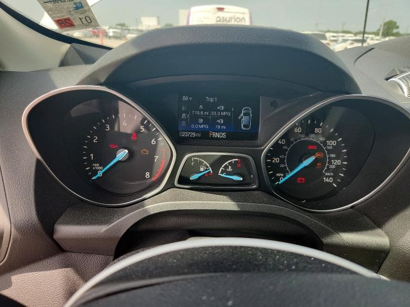 2017 FORD ESCAPE SE 9