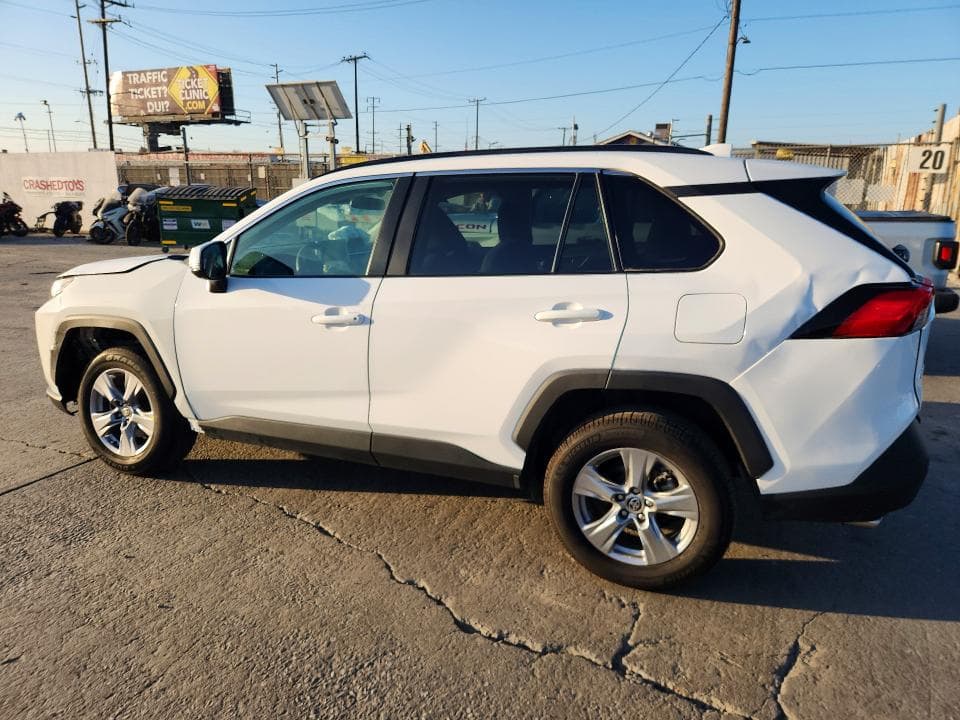 2024 TOYOTA RAV4 XLE XLE 2