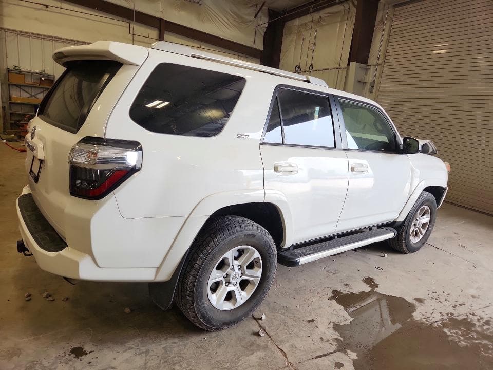 2018 TOYOTA 4RUNNER SR5 3