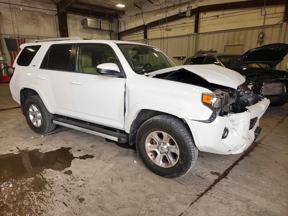 2018 TOYOTA 4RUNNER SR5 4