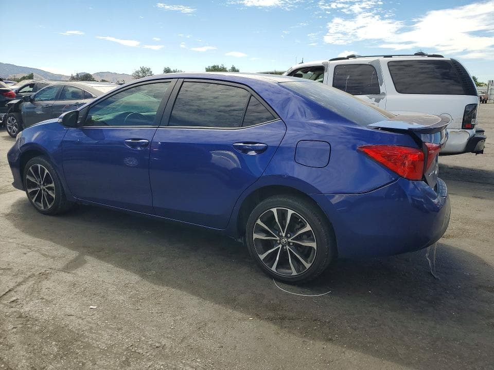2018 TOYOTA COROLLA SE 2