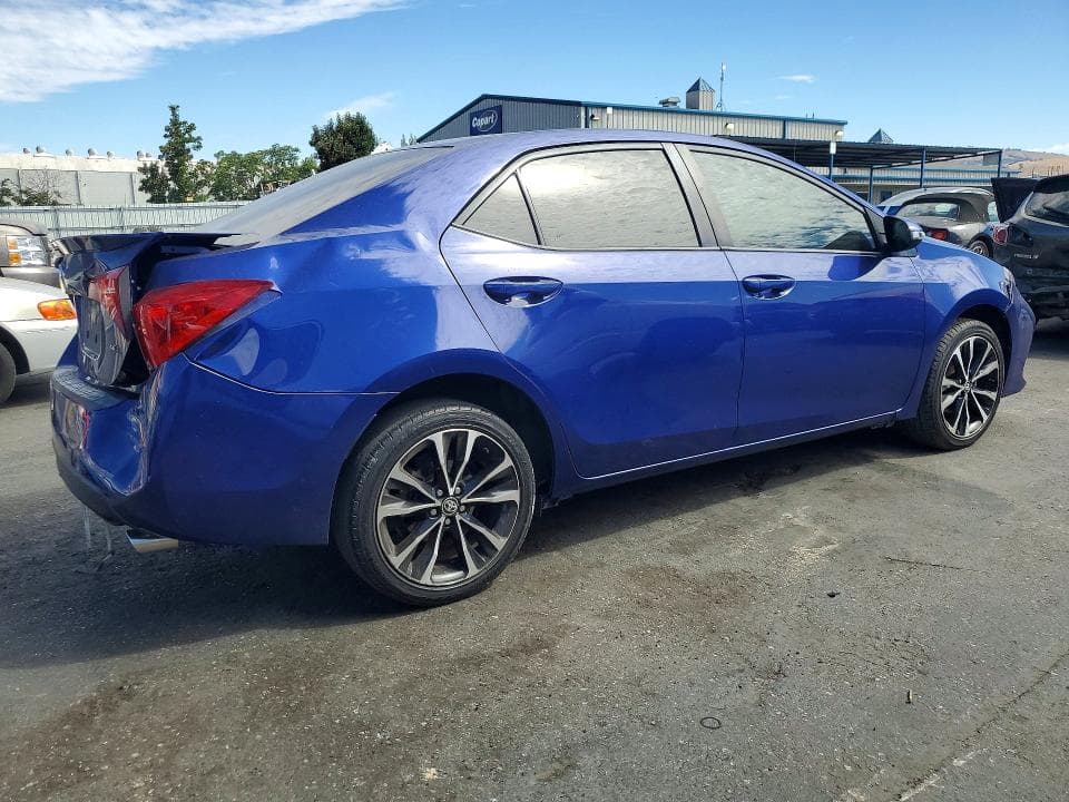 2018 TOYOTA COROLLA SE 3