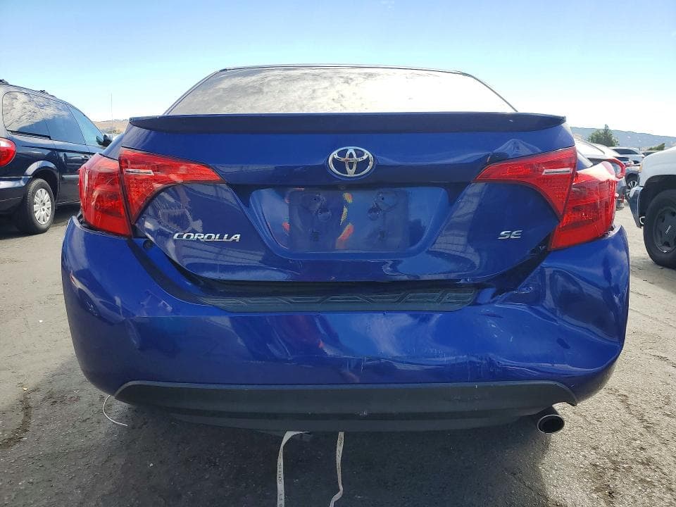 2018 TOYOTA COROLLA SE 6
