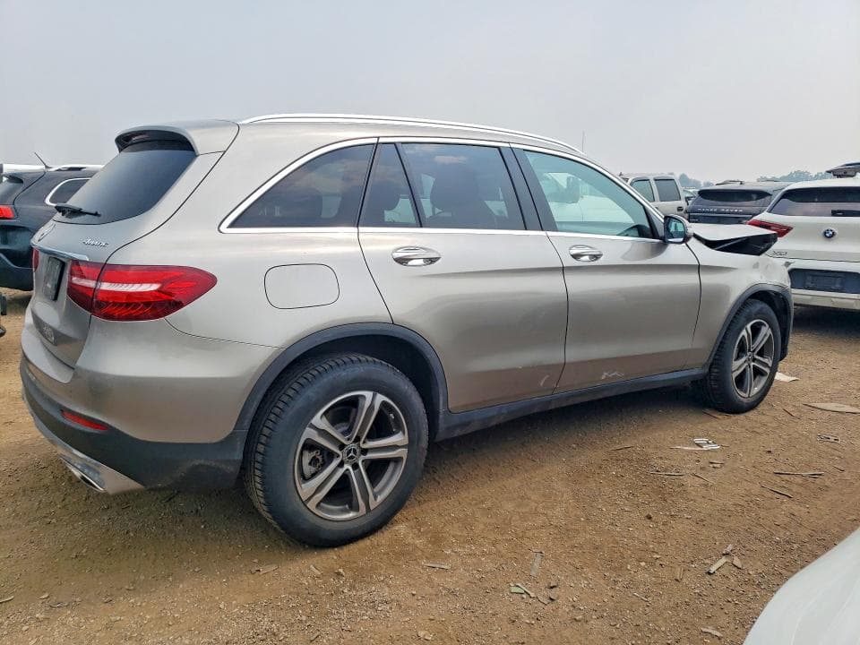 2019 MERCEDES-BENZ GLC 300 4MATIC 3