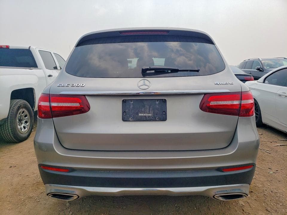 2019 MERCEDES-BENZ GLC 300 4MATIC 6