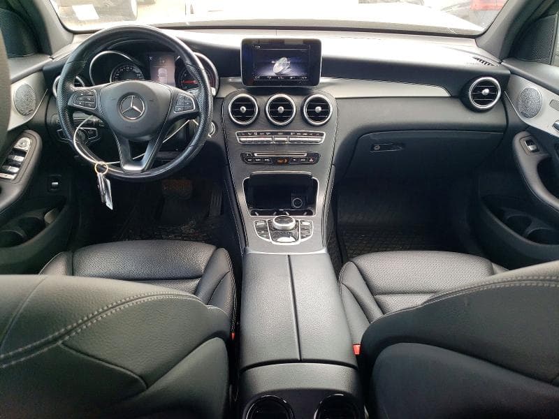 2019 MERCEDES-BENZ GLC 300 4MATIC 8