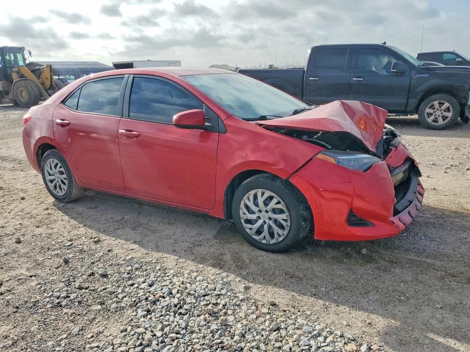 2017 TOYOTA COROLLA LE 4