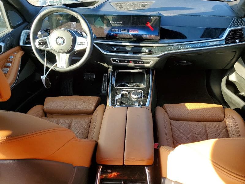 2025 BMW X7 XDRIVE40I 8