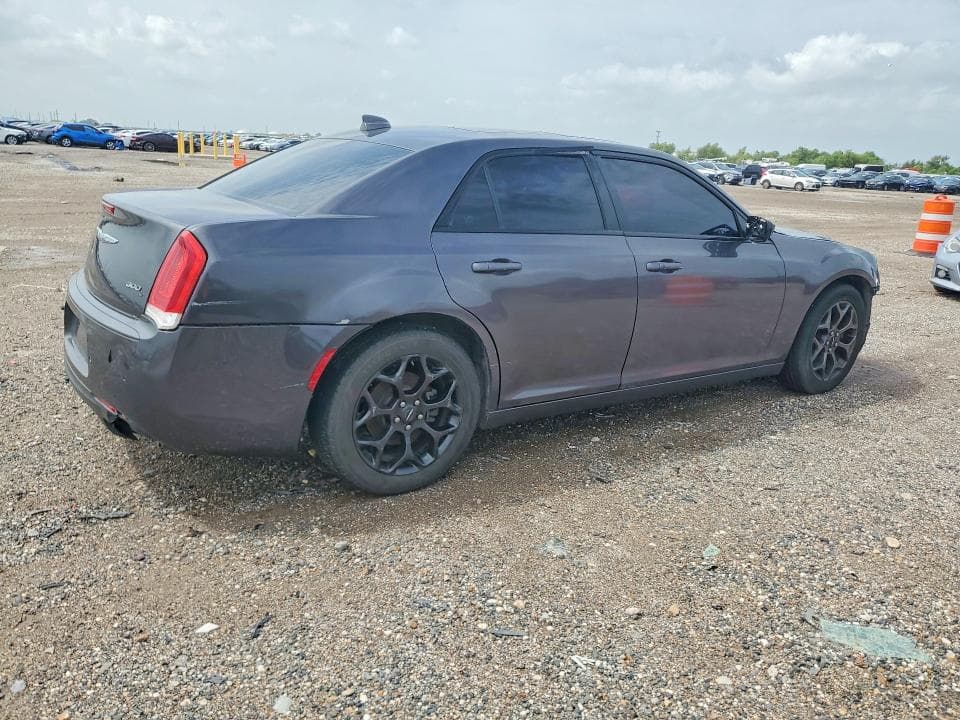 2018 CHRYSLER 300 S 3
