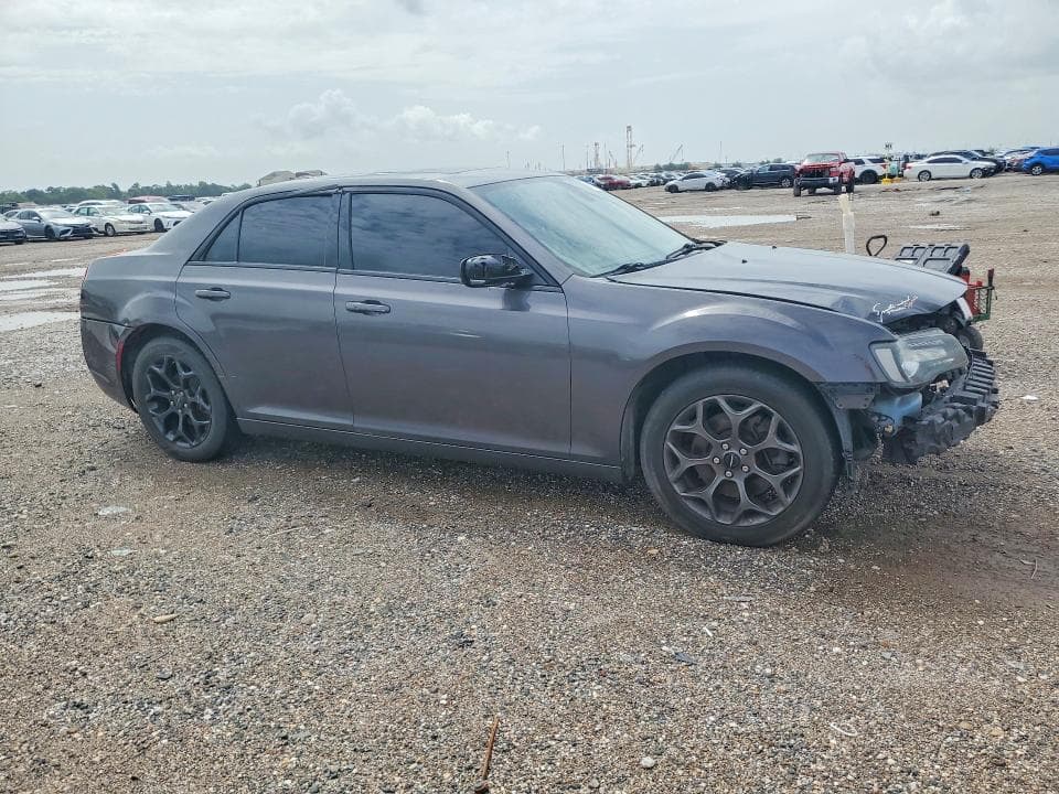 2018 CHRYSLER 300 S 4