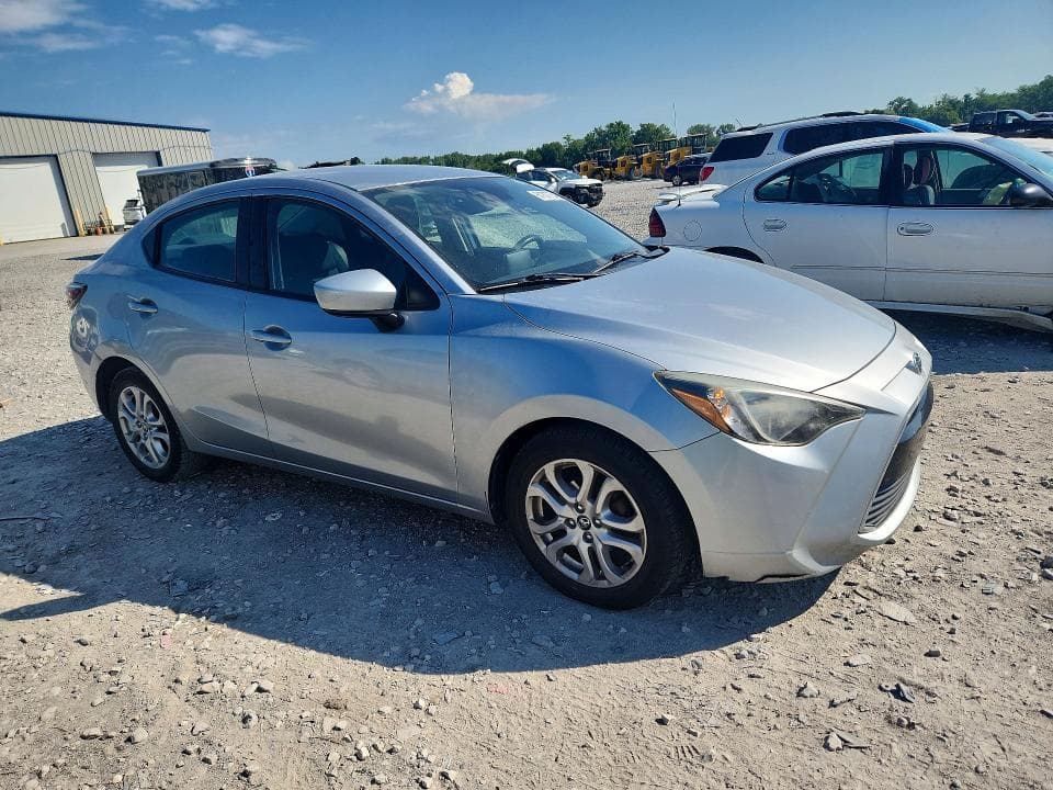 2018 TOYOTA YARIS IA BASE BASE 4
