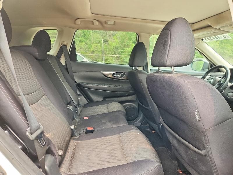 2017 NISSAN ROGUE SV 11