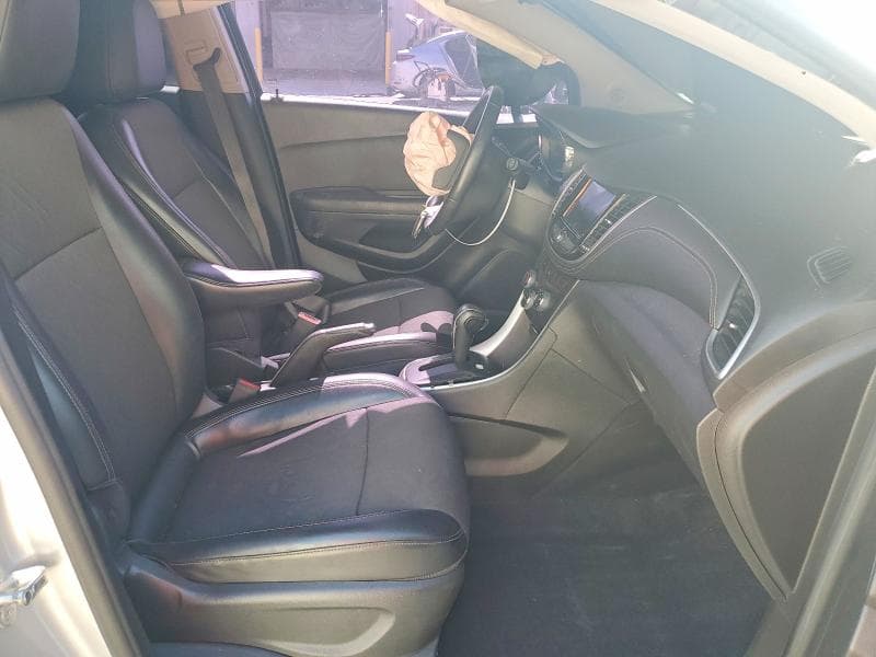 2020 CHEVROLET TRAX 1LT 5
