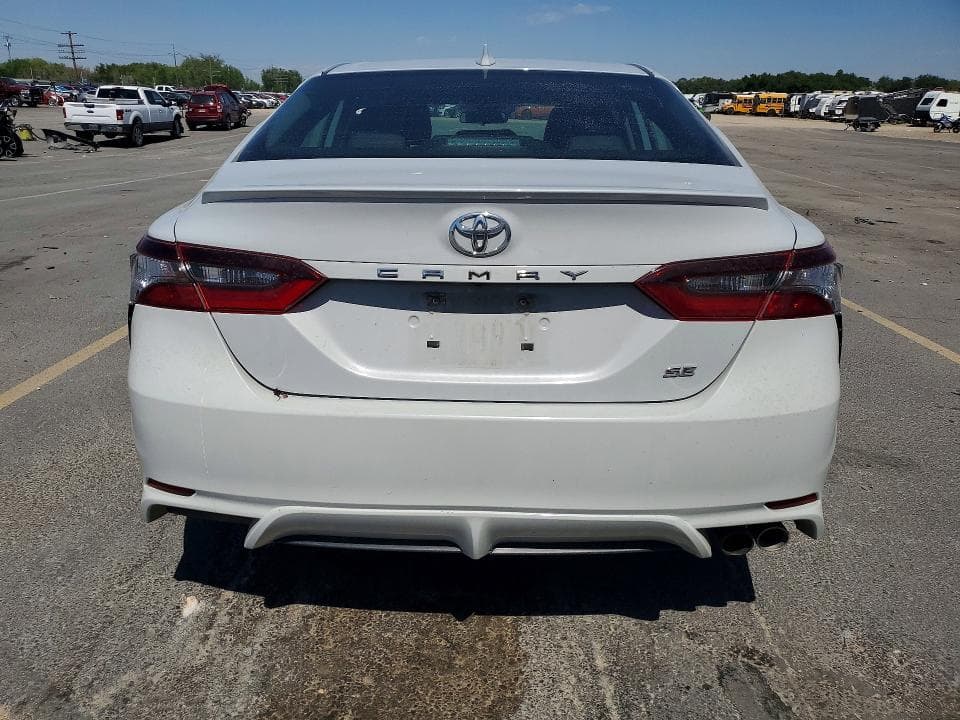 2024 TOYOTA CAMRY SE 6