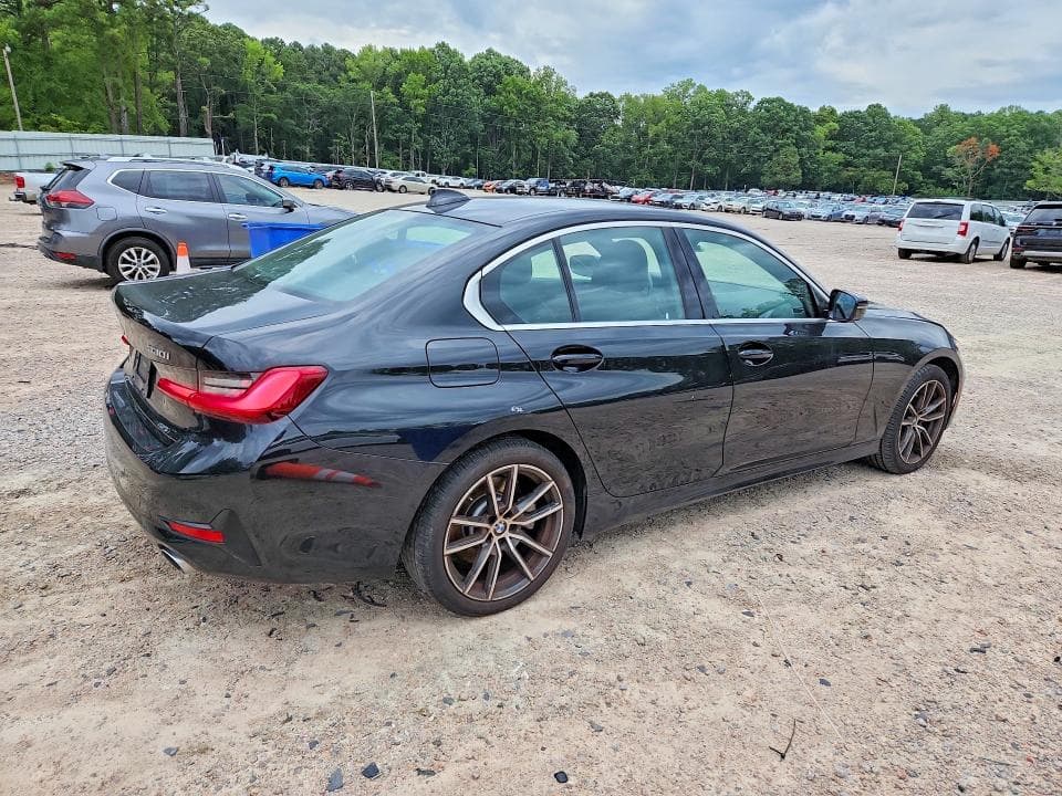 2021 BMW 330XI 3