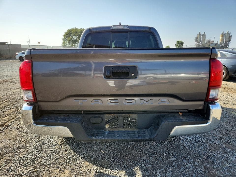 2018 TOYOTA TACOMA SR5 6