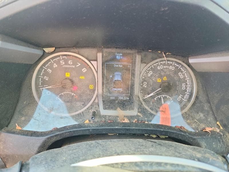 2018 TOYOTA TACOMA SR5 9