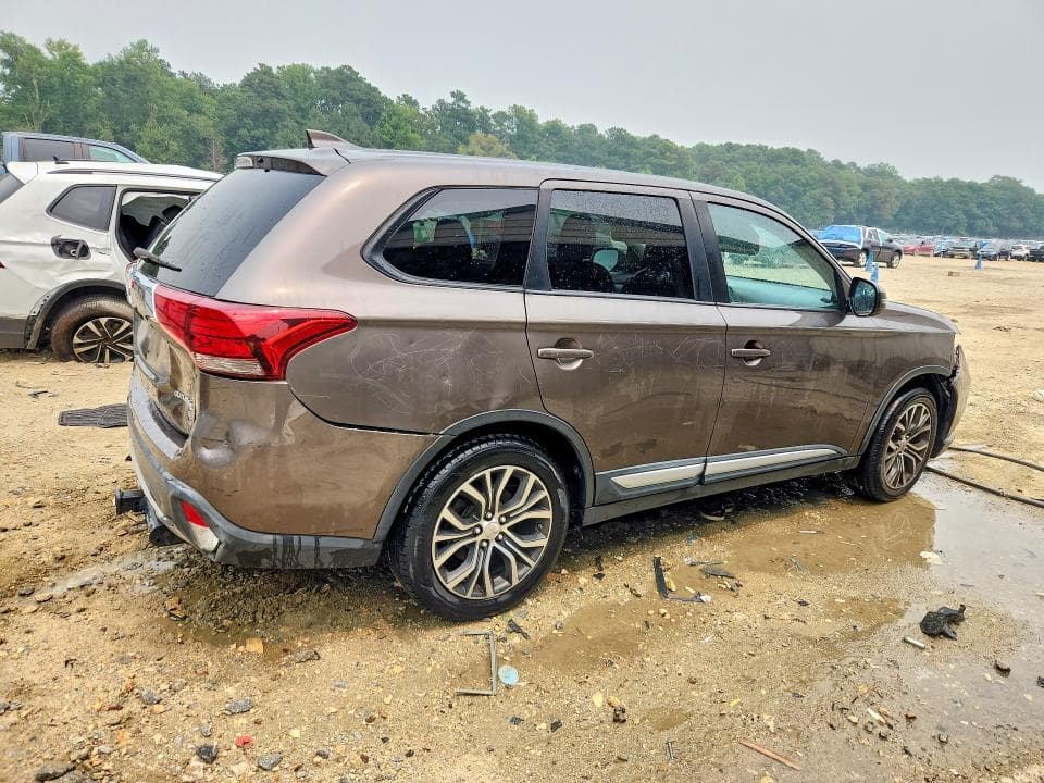 2017 MITSUBISHI OUTLANDER SE 3