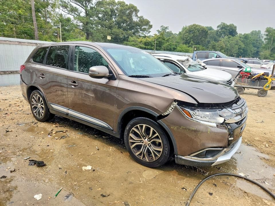 2017 MITSUBISHI OUTLANDER SE 4