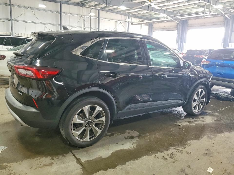 2024 FORD ESCAPE PLATINUM 3