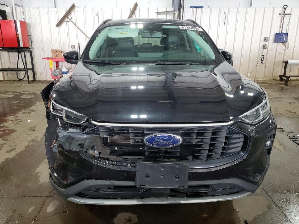 2024 FORD ESCAPE PLATINUM 5