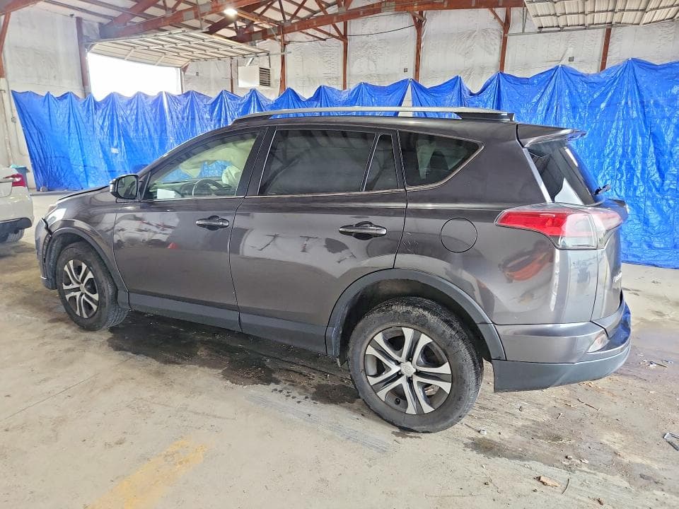 2017 TOYOTA RAV4 LE 2