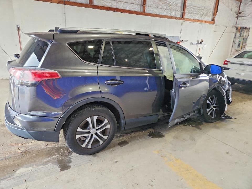 2017 TOYOTA RAV4 LE 3