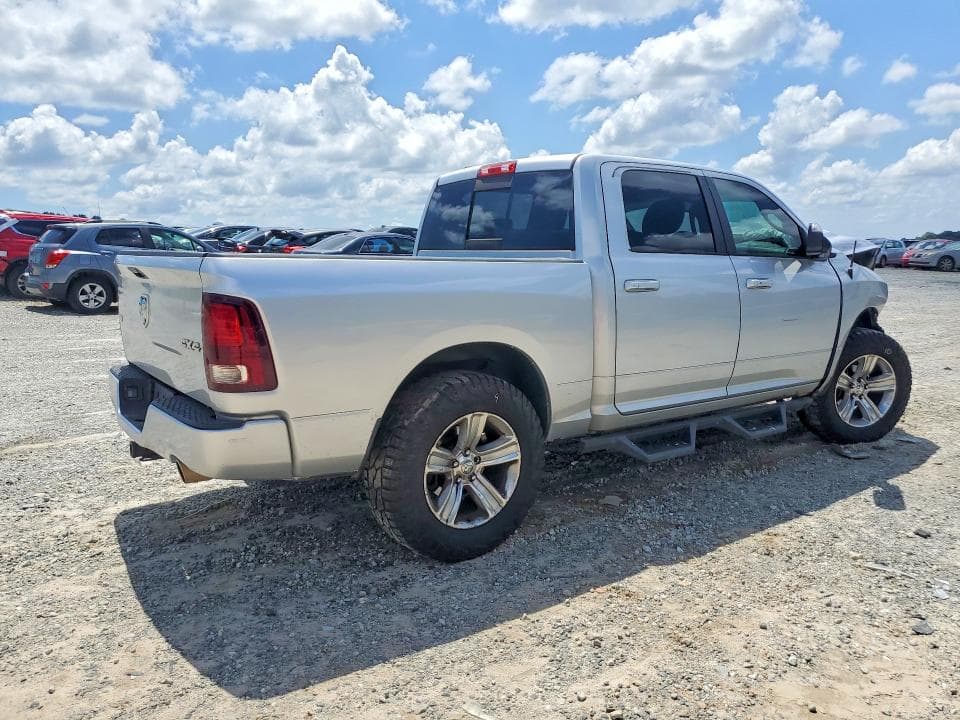 2017 RAM 1500 SPORT 3