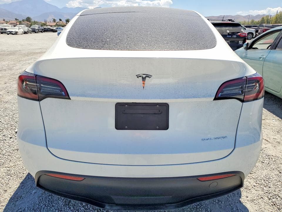 2023 TESLA MODEL Y 6