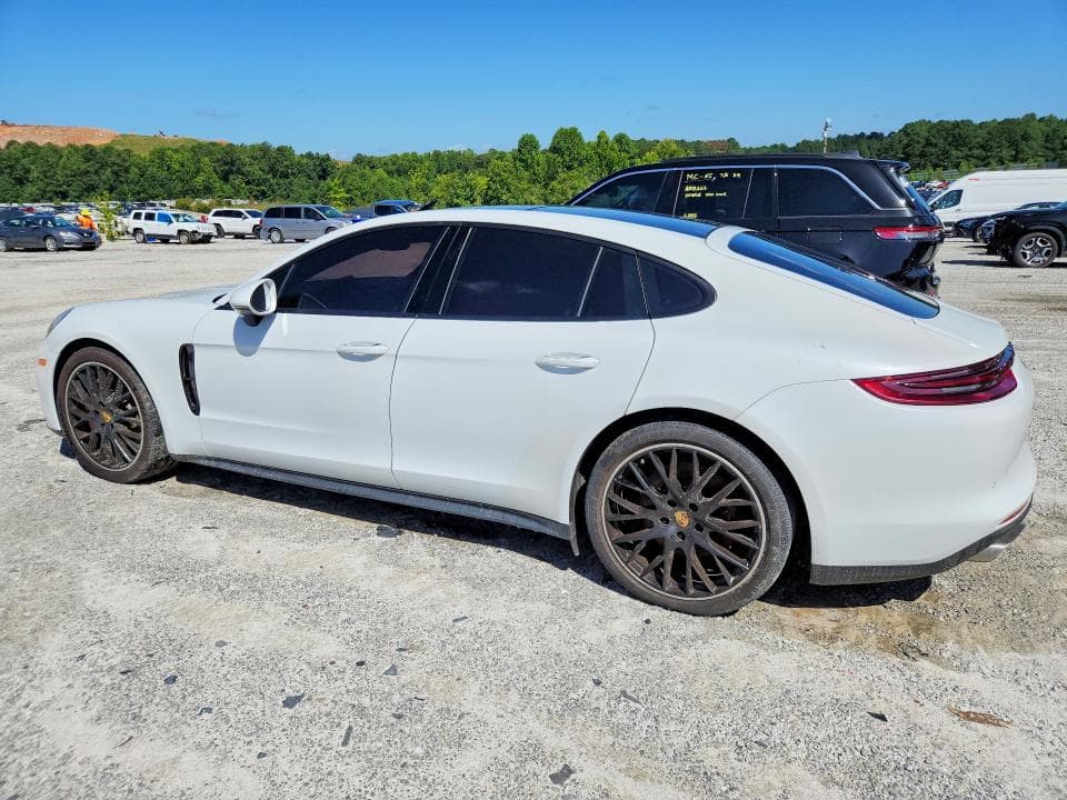 2018 PORSCHE PANAMERA 4 2