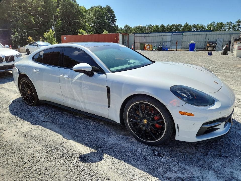 2018 PORSCHE PANAMERA 4 4