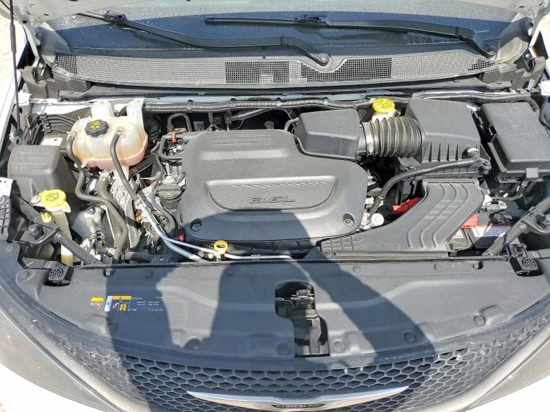 2023 CHRYSLER VOYAGER LX 12