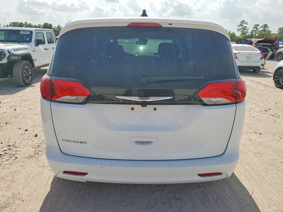 2023 CHRYSLER VOYAGER LX 6