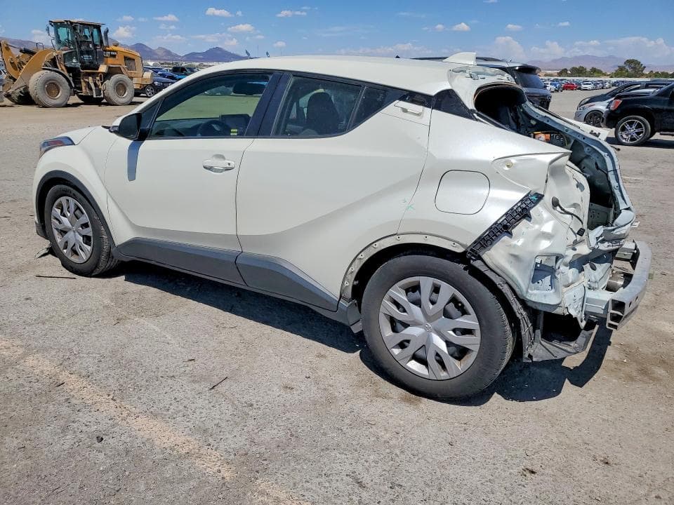 2019 TOYOTA C-HR LE 2