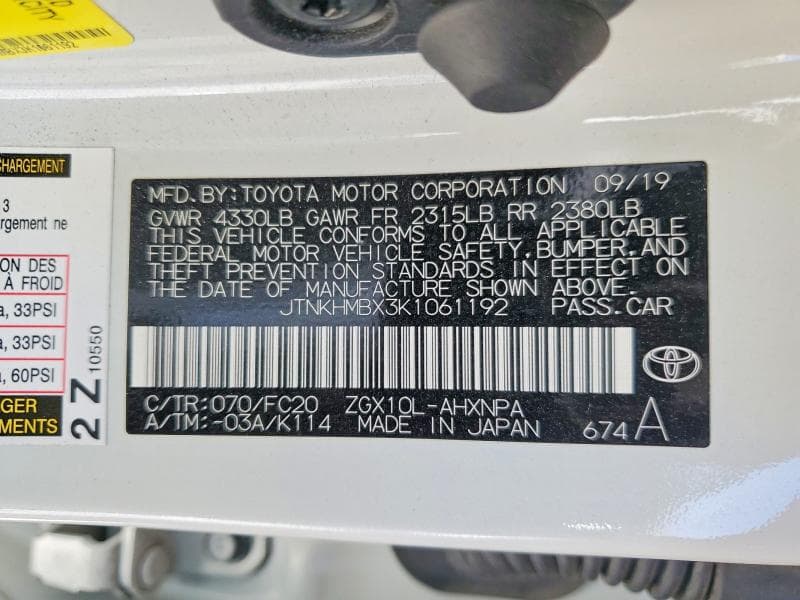 2019 TOYOTA C-HR LE 13