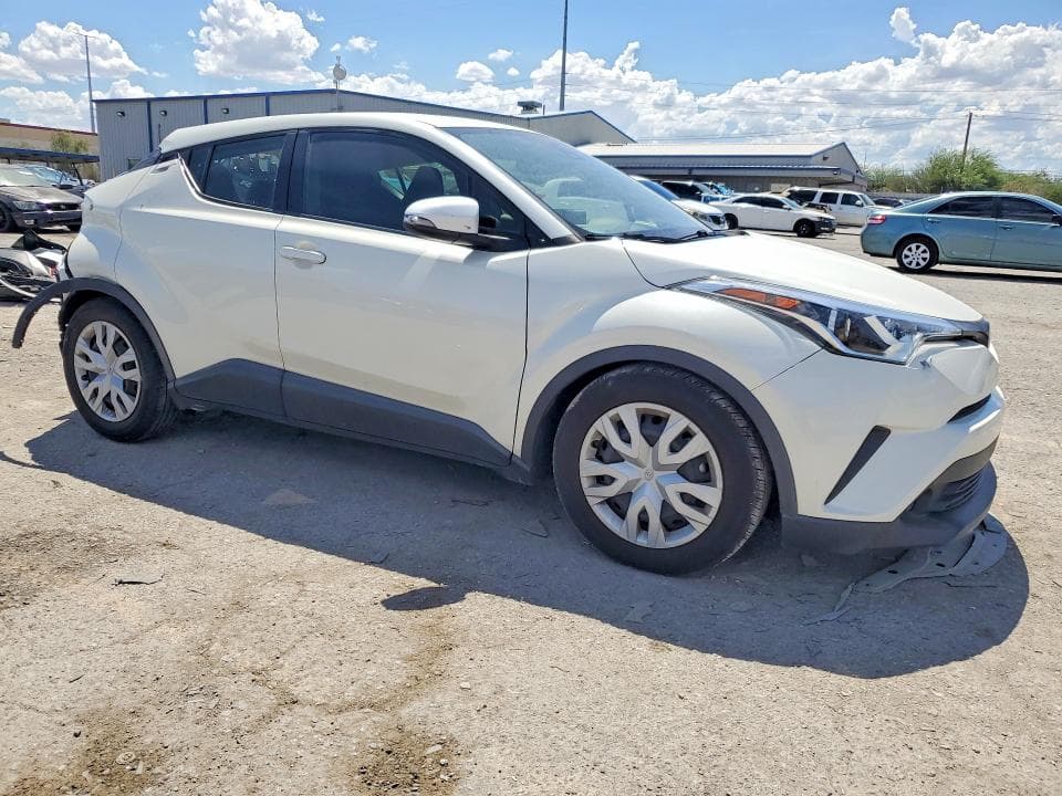 2019 TOYOTA C-HR LE 4