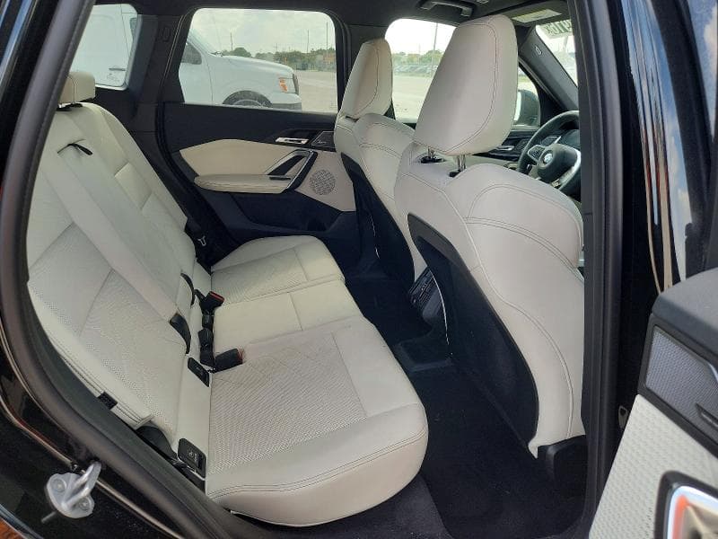 2026 BMW X1 11