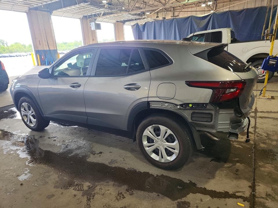2026 CHEVROLET TRAX LS 2