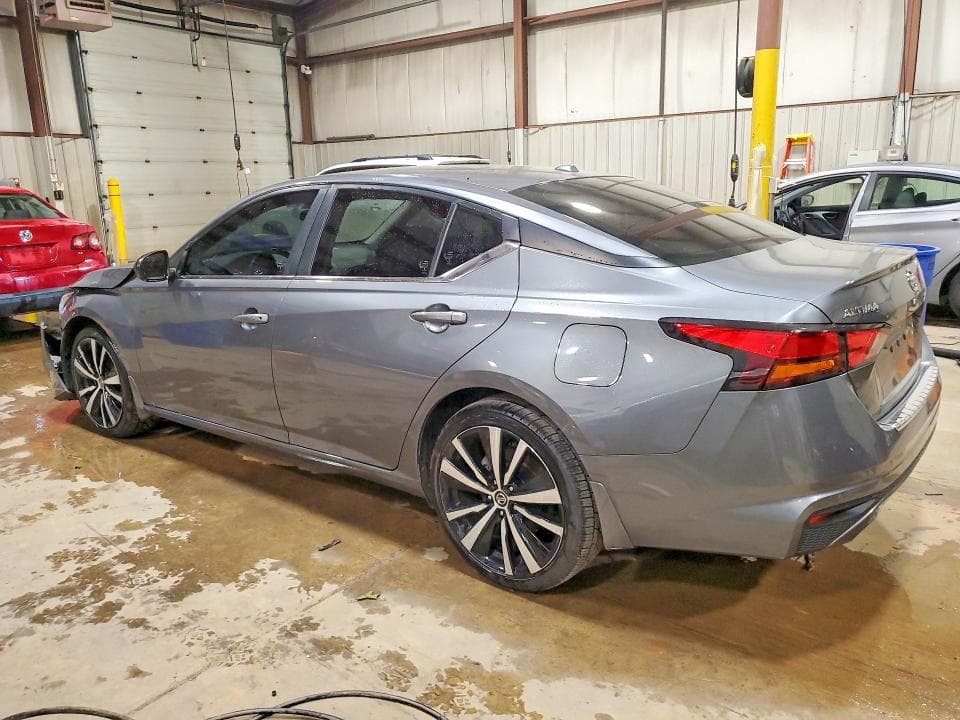 2021 NISSAN ALTIMA SR 2