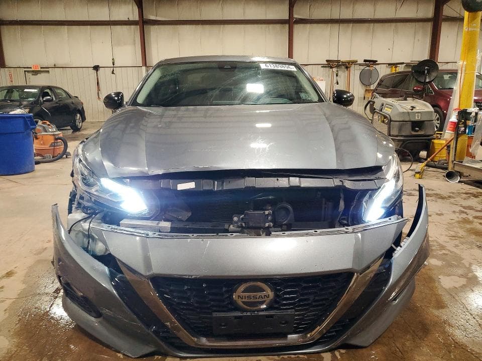 2021 NISSAN ALTIMA SR 5