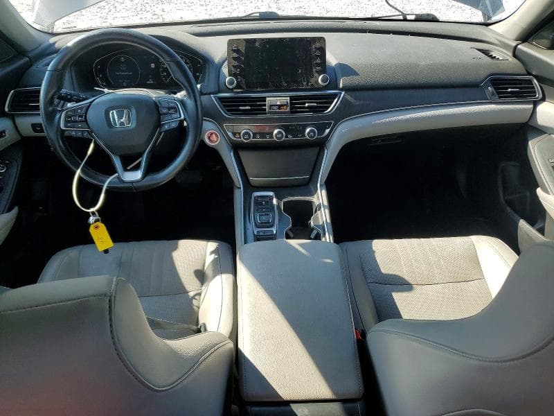 2018 HONDA ACCORD 4D 8