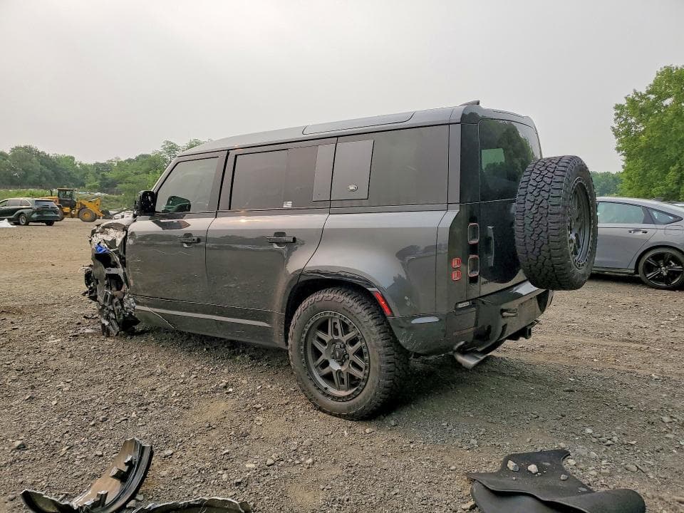 2023 LAND ROVER DEFENDER 110 2