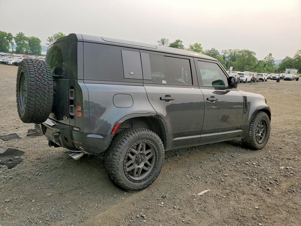 2023 LAND ROVER DEFENDER 110 3